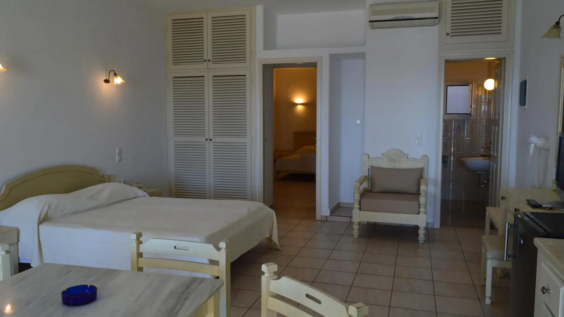 Panthea Residence Agios Ioannis Diakoftis 2*,