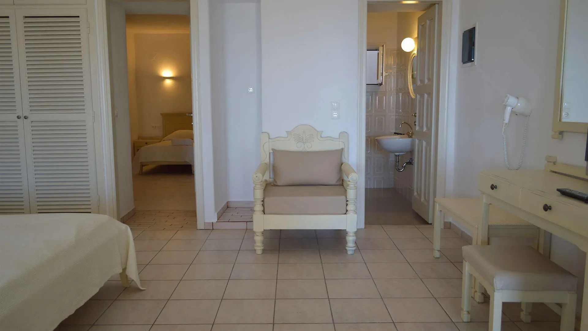 ** Apartahotel Panthea Residence Agios Ioannis Diakoftis Grecia