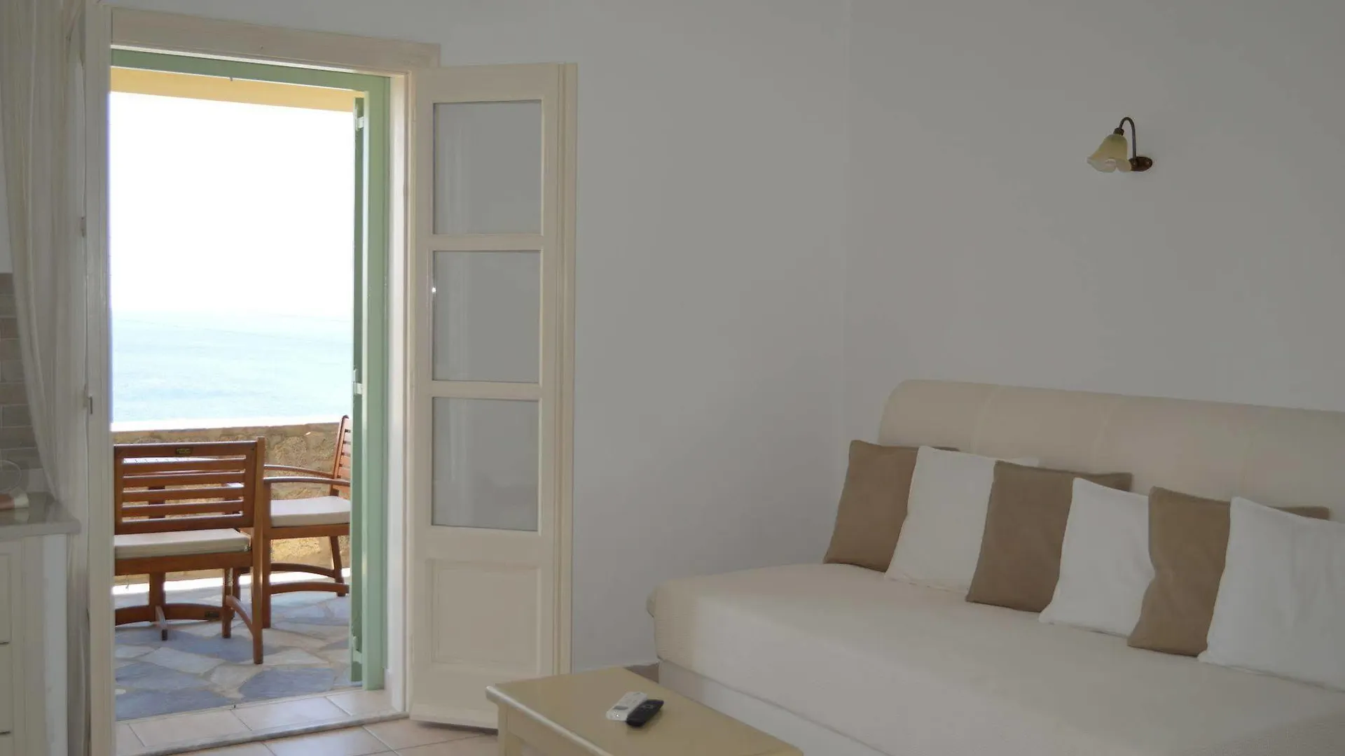 Panthea Residence Agios Ioannis Diakoftis 2*,