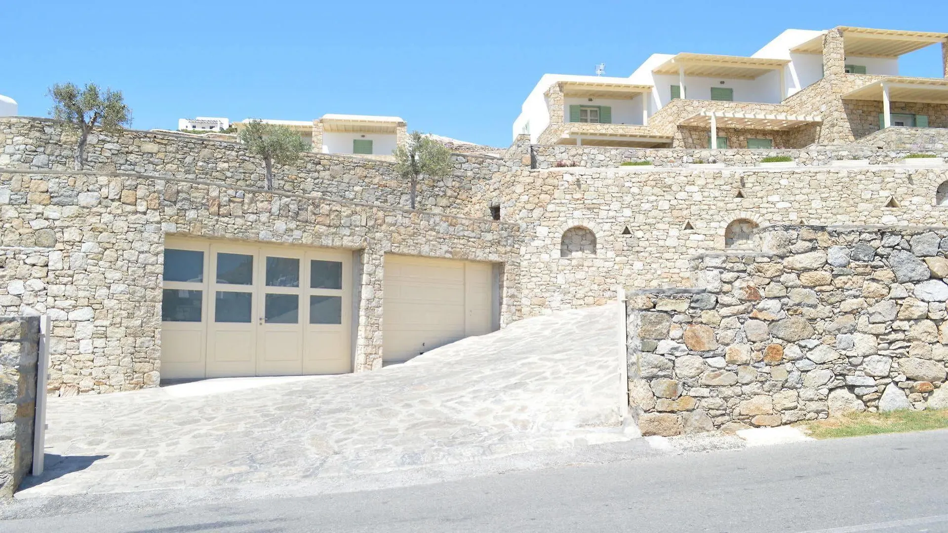 Panthea Residence Agios Ioannis Diakoftis 2*,